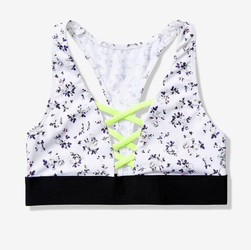 VS Pink Ultimate Strappy Front Sports Bra NWT